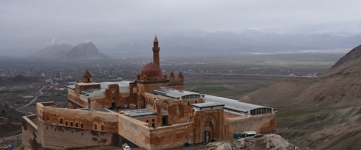 İshakpaşa Sarayı Osmanlının Gizemli Evi