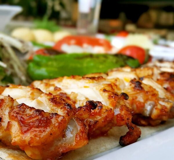 Tatvanda Lezzetli Bir Macera Yöresel Lezzetler ve Turistik Keşifler